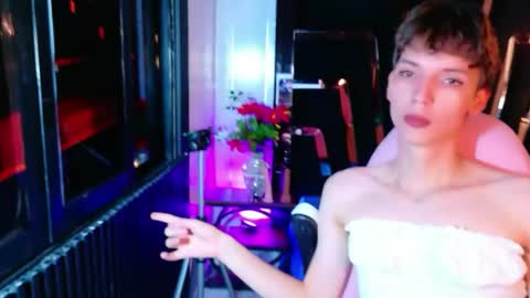 Snapshot of stefany_piink chatting on May 4, 12:34 pm stefany piink online show from May 4, 12:34 pm