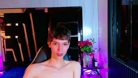 Snapshot of stefany_piink chatting on May 8, 12:21 pm stefany piink online show from May 8, 12:21 pm