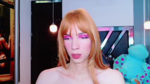 Snapshot of stefany_piink chatting on June 2, 12:29 pm stefany piink online show from June 2, 12:29 pm