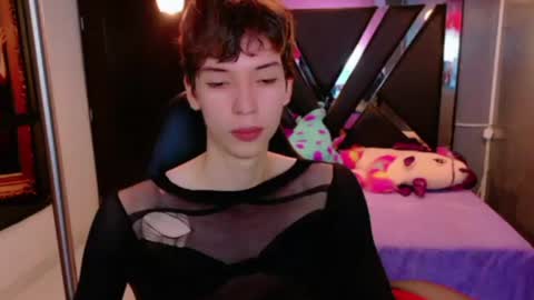 Snapshot of stefany_piink chatting on June 9, 2:06 pm stefany piink online show from June 9, 2:06 pm