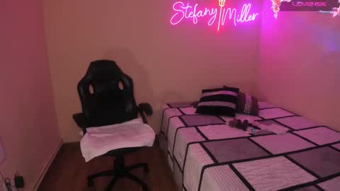 stefany online show from February 27, 9:11 am