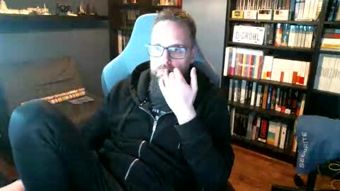 MeStef online show from April 17, 7:28 pm