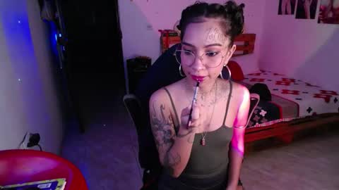   online show from November 7, 4:45 am