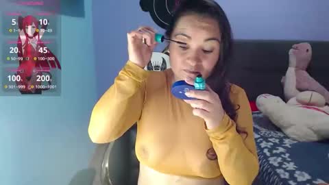 Snapshot of stefializon70 chatting on February 10, 3:21 am StefiAlizon online show from February 10, 3:21 am