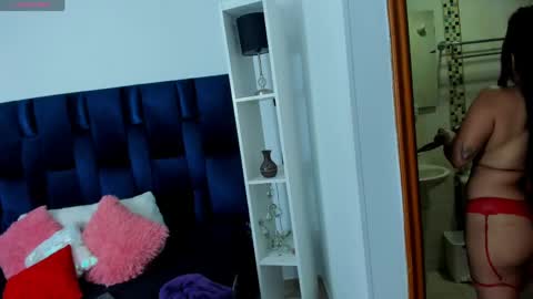 Snapshot of stefyrossy chatting on April 30, 12:11 pm Stefy online show from April 30, 12:11 pm