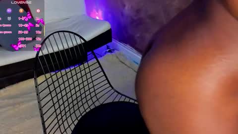 stella online show from November 30, 1:37 pm