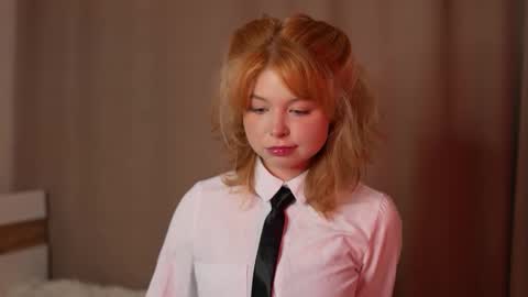 Stella online show from September 21, 10:55 pm