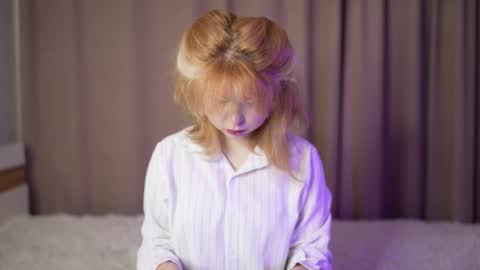 Stella online show from October 4, 11:25 pm