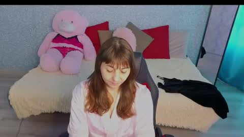 Snapshot of steladream chatting on June 26, 9:35 am Stela online show from June 26, 9:35 am