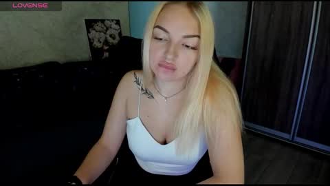 Stella  Cox online show from September 13, 5:40 am