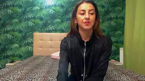 Stella John online show from December 2, 9:13 am