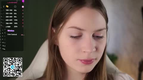 Stella online show from November 15, 9:39 am