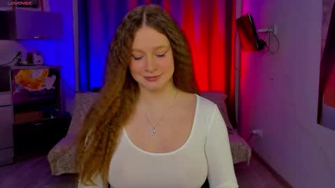 Snapshot of stella_pretty0 chatting on October 19, 3:45 pm Stella online show from October 19, 3:45 pm