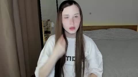 Snapshot of stella_sunny chatting on July 29, 11:08 am stella_sunny online show from July 29, 11:08 am