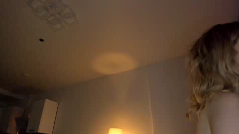 Asella online show from January 1, 1:16 pm