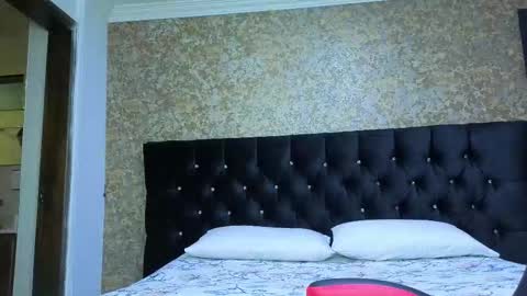 Estella online show from November 4, 10:42 pm