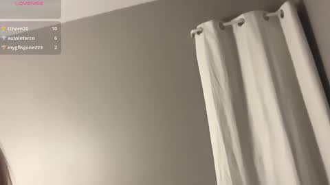 Snapshot of stellacorbet chatting on October 15, 3:39 am stellacorbet online show from October 15, 3:39 am