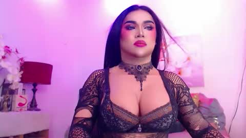 CALL ME STELLA online show from April 14, 9:48 am