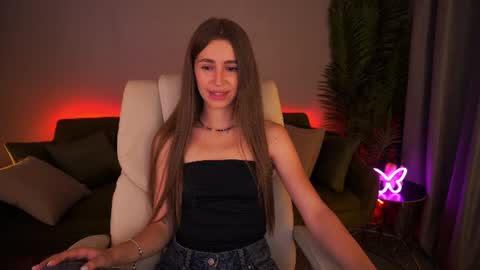 stellahoneywell online show from July 3, 1:17 pm
