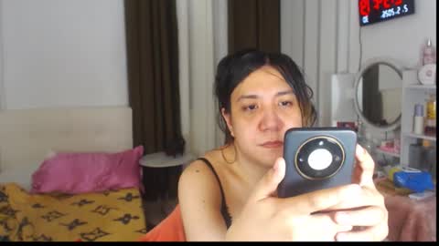 Snapshot of stellahugets chatting on May 1, 6:34 pm Stella online show from May 1, 6:34 pm