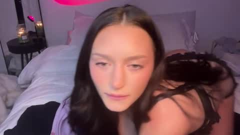 Stella Kay online show from March 29, 2:00 am