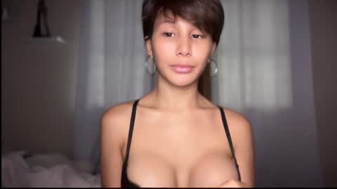Snapshot of stellamckinley chatting on June 19, 6:40 am GODDESS STELLA online show from June 19, 6:40 am
