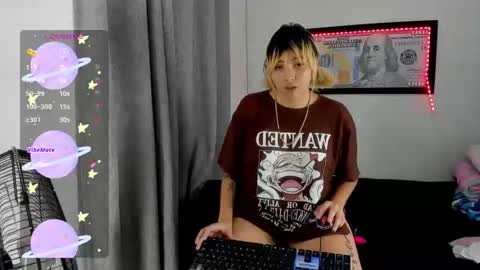 Kazzy Carly Santi and josh online show from April 28, 12:10 pm