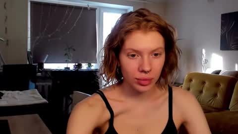 S T E L L A online show from February 20, 12:15 pm