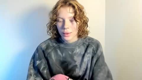 S T E L L A online show from October 15, 11:43 am