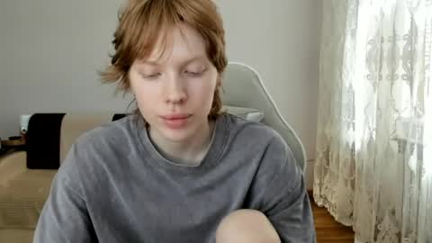 S T E L L A online show from June 4, 11:05 am