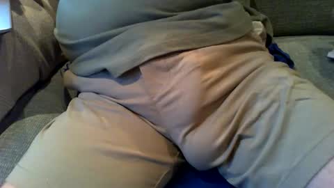 Snapshot of stemee chatting on June 1, 8:10 pm marriedsecretcrotchwatcher online show from June 1, 8:10 pm