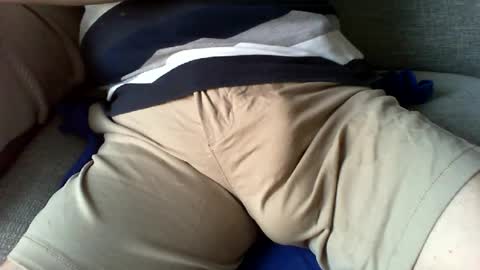 Snapshot of stemee chatting on July 8, 6:12 pm marriedsecretcrotchwatcher online show from July 8, 6:12 pm