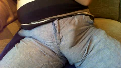 Snapshot of stemee chatting on July 10, 8:11 pm marriedsecretcrotchwatcher online show from July 10, 8:11 pm
