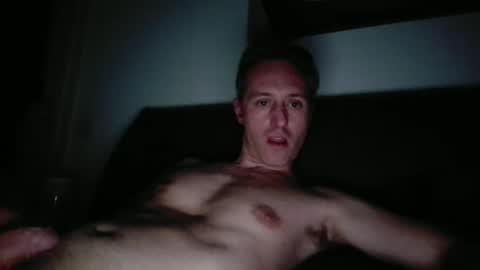 Snapshot of sten015 chatting on January 23, 4:15 pm sten015 online show from January 23, 4:15 pm