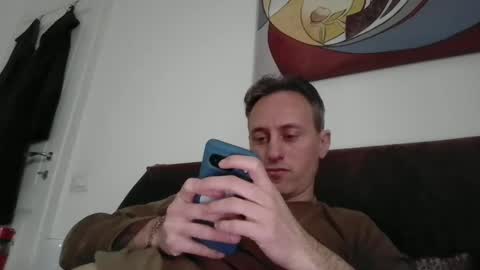 Snapshot of sten015 chatting on February 19, 2:01 pm sten015 online show from February 19, 2:01 pm