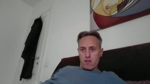 Snapshot of sten015 chatting on October 21, 12:39 pm sten015 online show from October 21, 12:39 pm