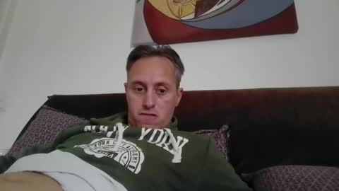 Snapshot of sten015 chatting on October 29, 1:46 pm sten015 online show from October 29, 1:46 pm