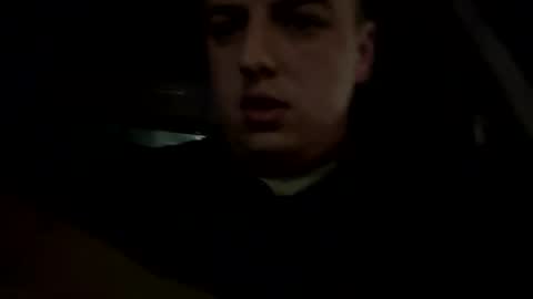 Snapshot of stepbro18 chatting on October 31, 1:28 am Honestly Im a slut I have a high sex drive and I love talking to people off this platform online show from October 31, 1:28 am