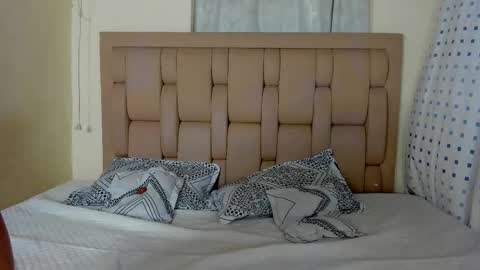 Stepcouple   online show from February 22, 7:56 pm