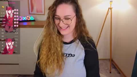 Snapshot of steph_sweet chatting on October 21, 9:59 pm Emma online show from October 21, 9:59 pm