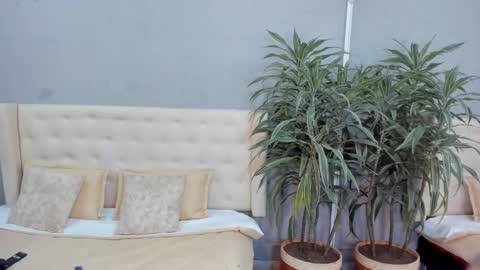 Stephane Rouss online show from September 20, 7:59 pm