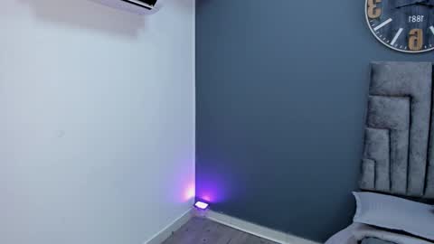 Stephane Rouss online show from November 27, 8:00 pm