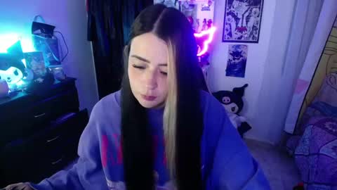 Snapshot of stephani_rousso chatting on September 24, 11:19 pm joha cosmo online show from September 24, 11:19 pm