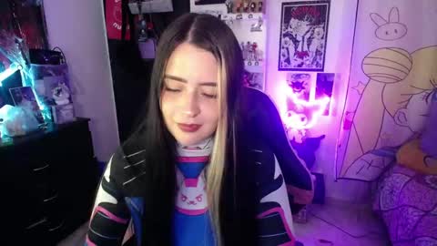 Snapshot of stephani_rousso chatting on October 14, 11:27 pm joha cosmo online show from October 14, 11:27 pm