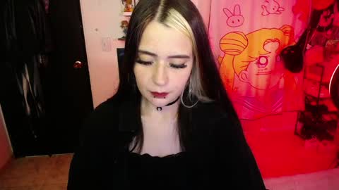 Snapshot of stephani_rousso chatting on April 23, 11:18 pm joha cosmo online show from April 23, 11:18 pm