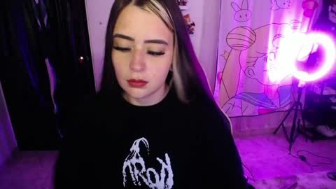 Snapshot of stephani_rousso chatting on May 8, 11:21 pm joha cosmo online show from May 8, 11:21 pm