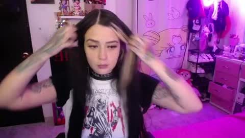 Snapshot of stephani_rousso chatting on June 16, 11:40 pm joha cosmo online show from June 16, 11:40 pm