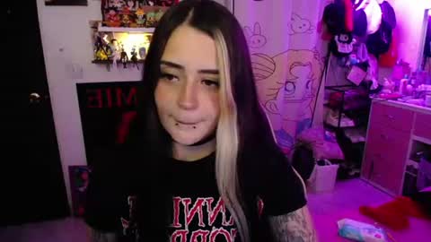 Snapshot of stephani_rousso chatting on July 10, 11:29 pm joha cosmo online show from July 10, 11:29 pm