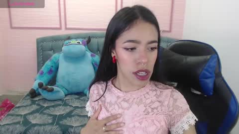 Stephania online show from January 27, 10:27 am