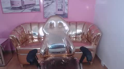 Stephania online show from January 31, 1:45 pm